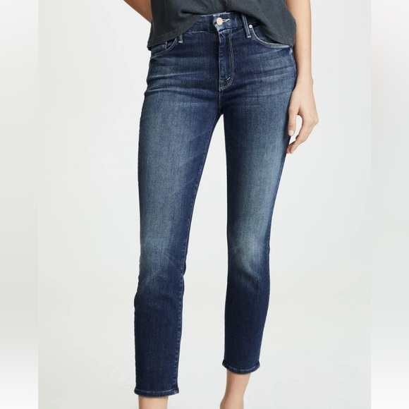 MOTHER Denim - Mother The Looker Crop Dark Wash Skinny Jeans in On the Edge